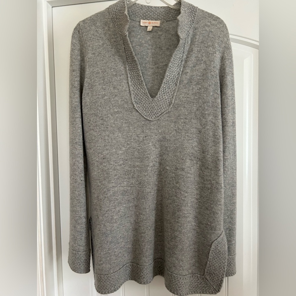Tory Burch gray cashmere tunic size M